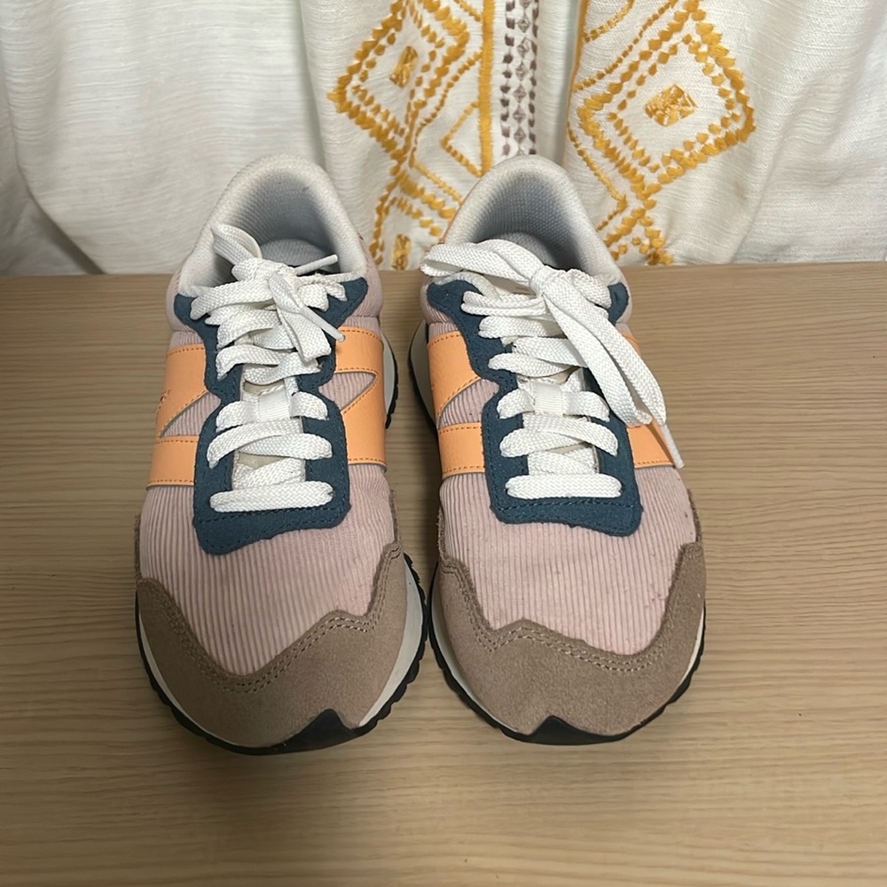 New Balance 237 Intelligent Choice